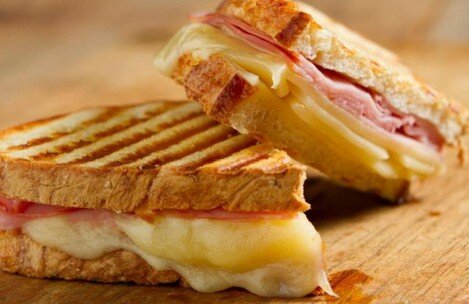 Bikini Mixto Jamón york y queso en Palamós Bikini Mixto Jamón york y queso en Palamós